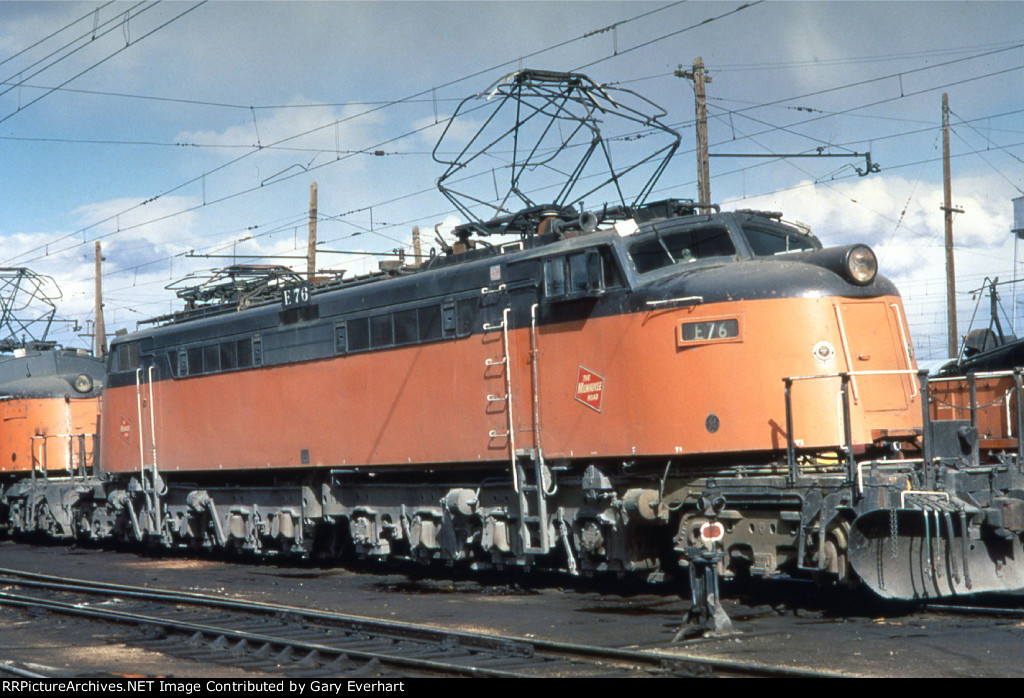 MILW 2_D-D-2 #E76 - MIlwaukee Road